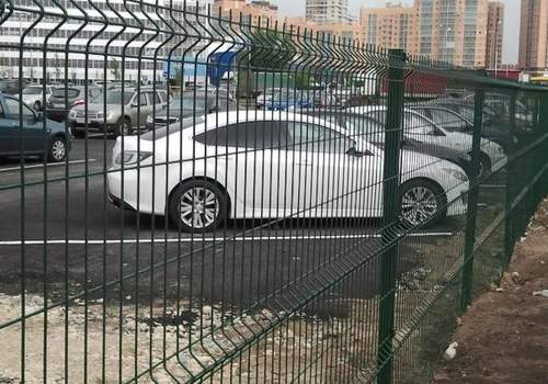 Ограждение парковки парковки бизнес центров в Каменск-Уральском